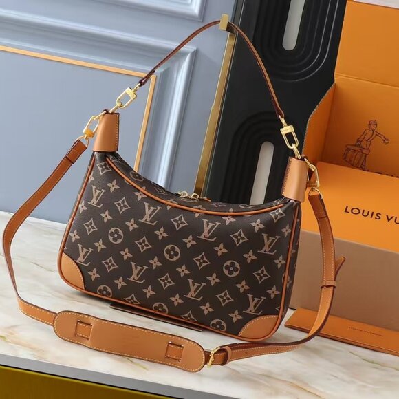 Louis Vuitton Crossbody Shoulder Bag - Picture 1 of 9